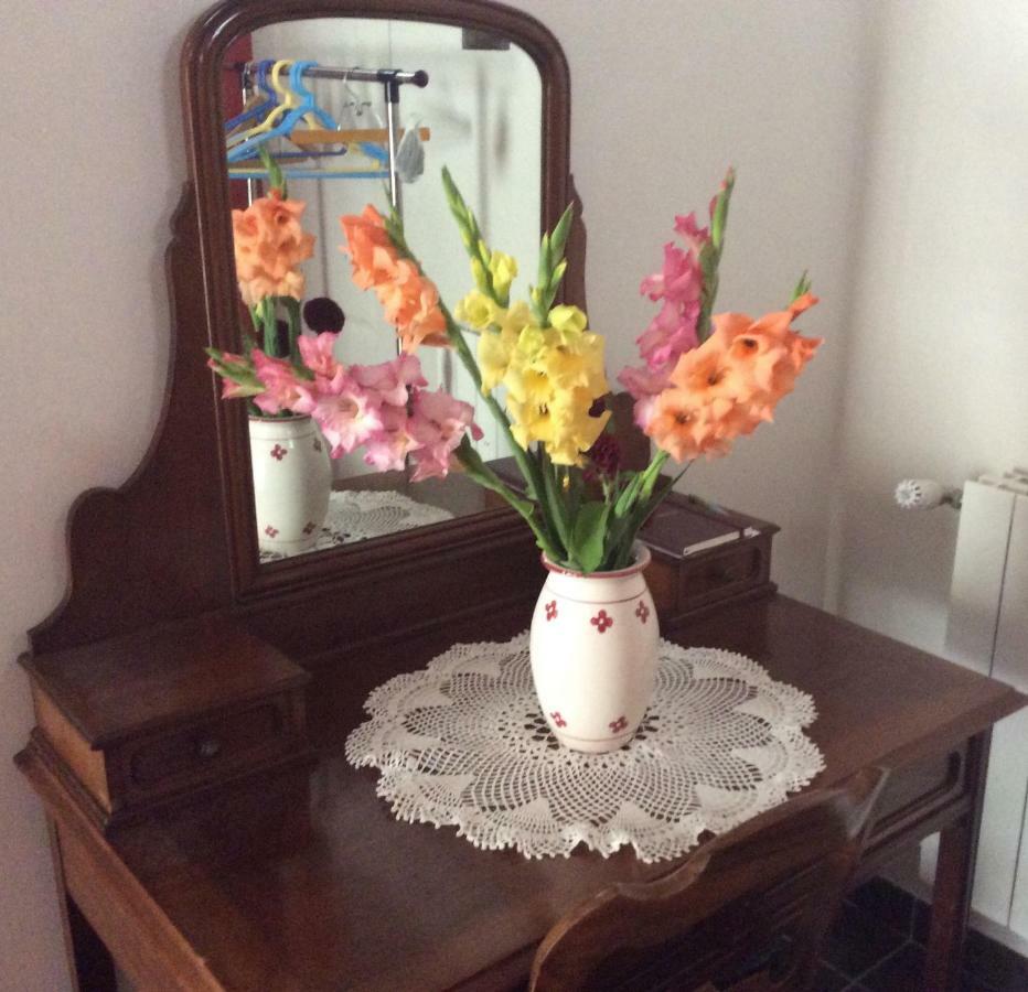 Clot De Felines Chambre Spacieuse Hotel อ็องเทรอโวซ์ ภายนอก รูปภาพ