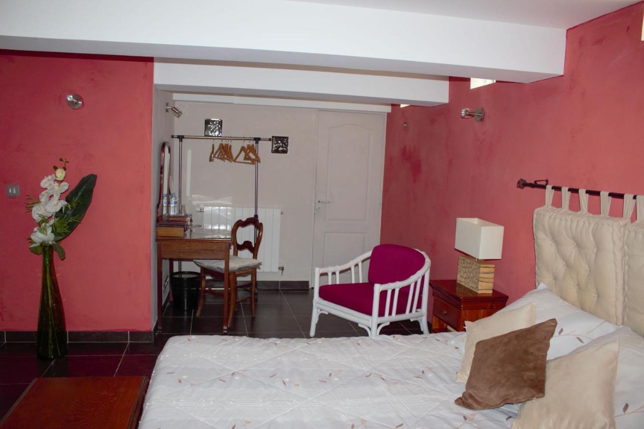 Clot De Felines Chambre Spacieuse Hotel อ็องเทรอโวซ์ ภายนอก รูปภาพ